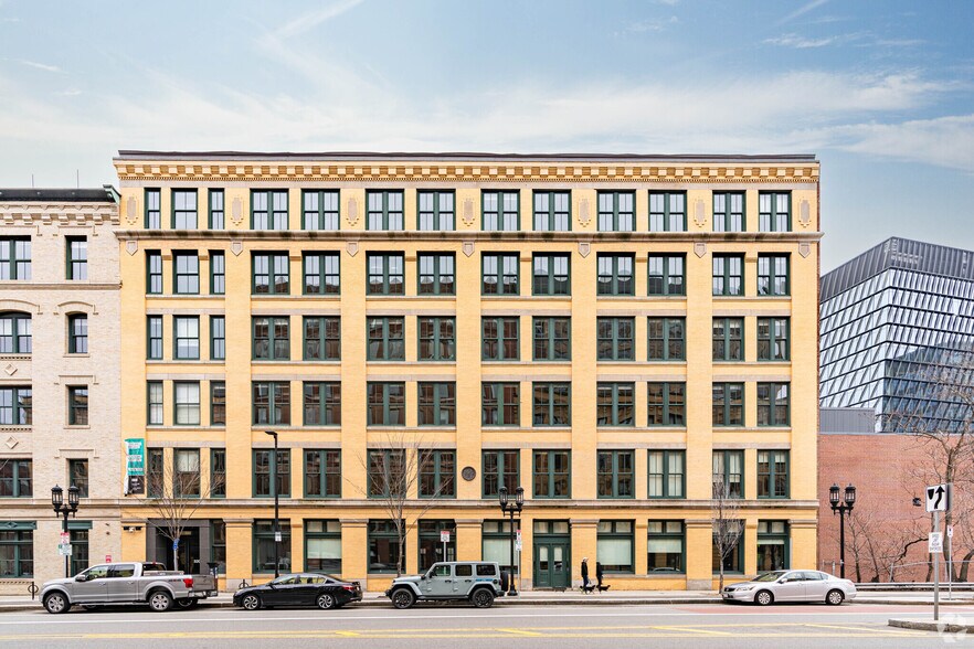320 Summer St, Boston, MA à louer - Photo du bâtiment - Image 2 de 9