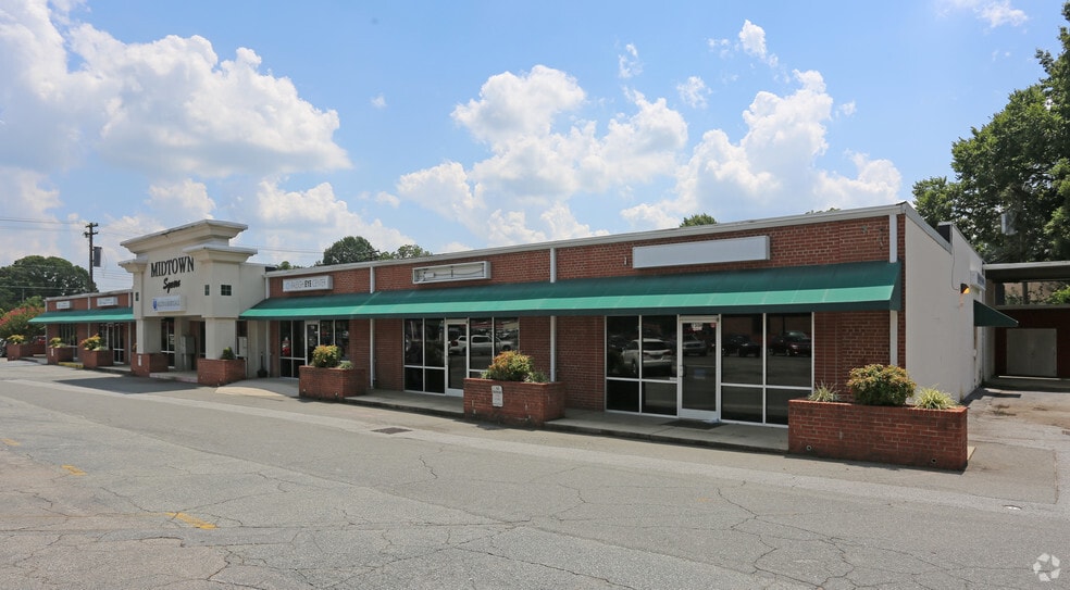 730 S Scales St, Reidsville, NC for sale - Building Photo - Image 3 of 4