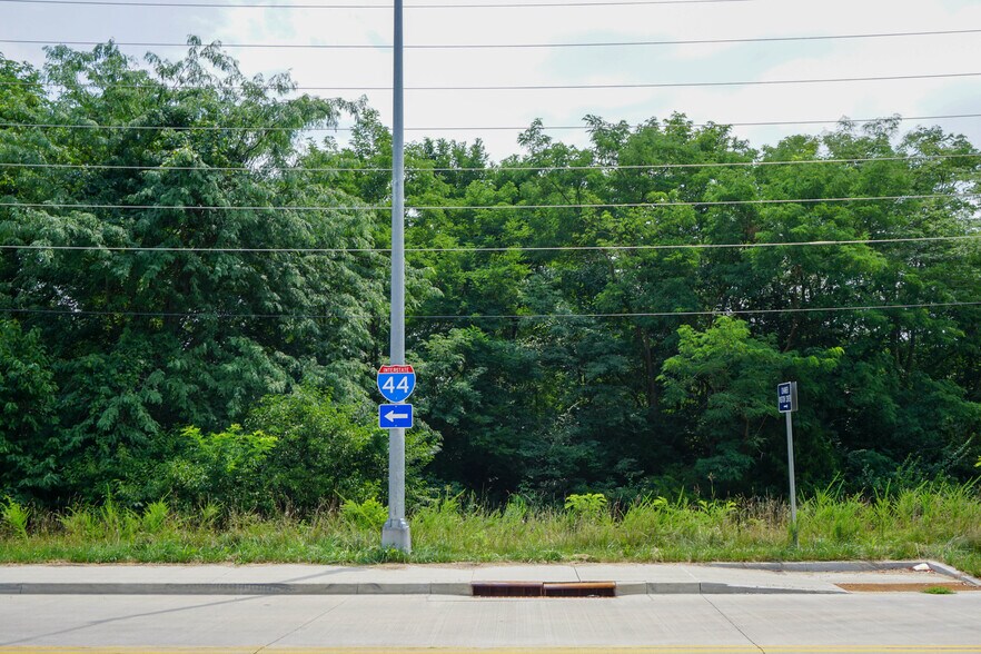 Bridge School Road, Rolla, MO à vendre - Photo du bâtiment - Image 2 de 3