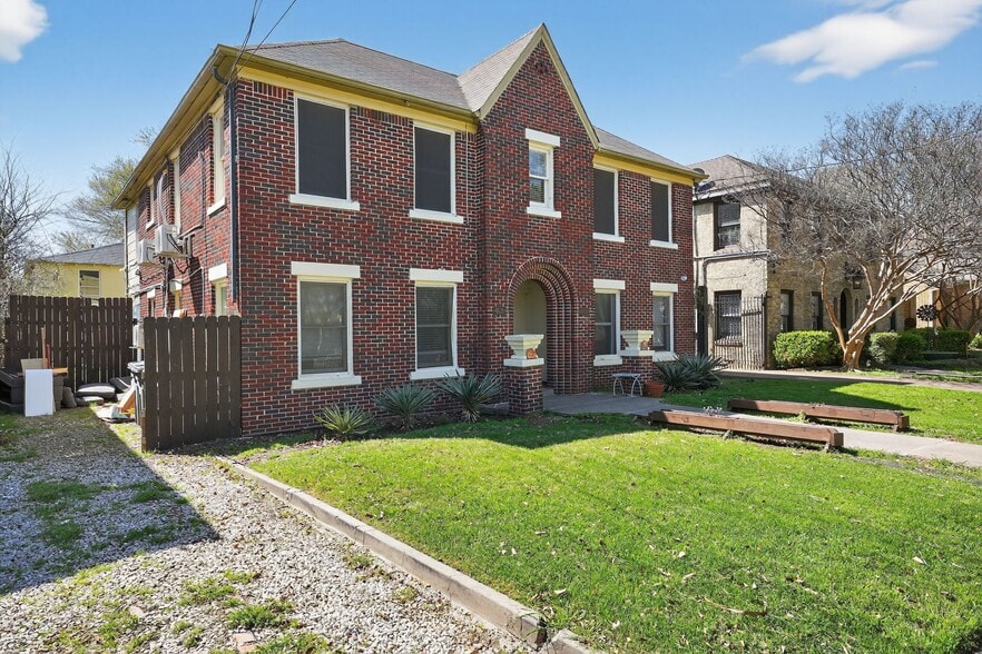 Dallas Absolute NNN Sober Living portfolio of 3 properties for sale on LoopNet.ca - Building Photo - Image 2 of 132