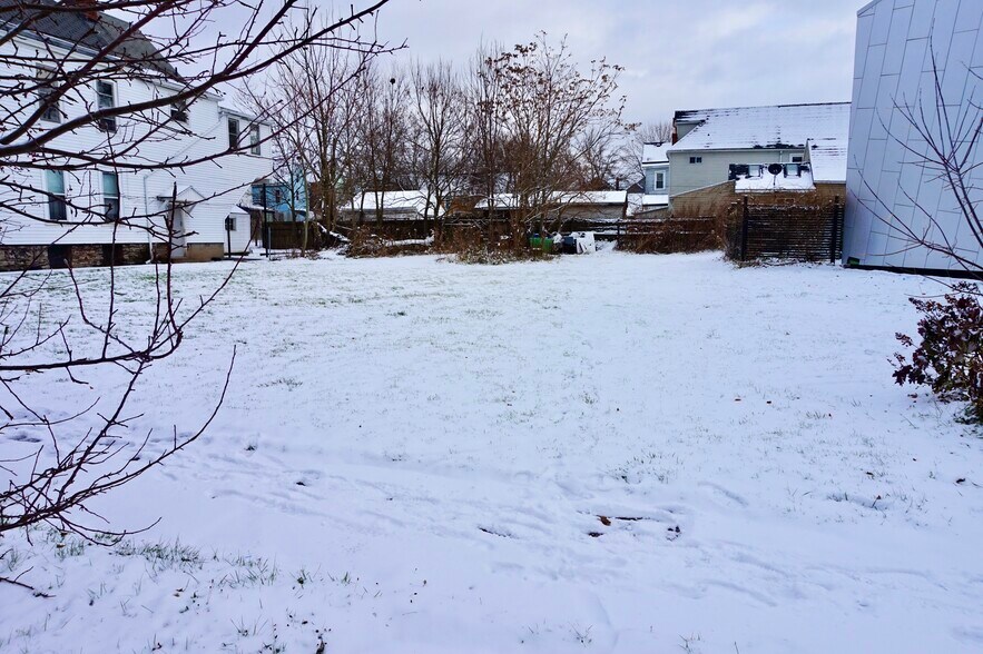 139 School St, Buffalo, NY à vendre - Photo du bâtiment - Image 2 de 7