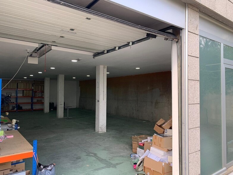 Retail in Vigo, Pontevedra for sale - Interior Photo - Image 2 of 7