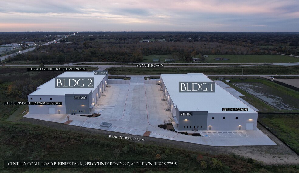 2151 County Road 220, Angleton, TX à louer - Photo du bâtiment - Image 3 de 7