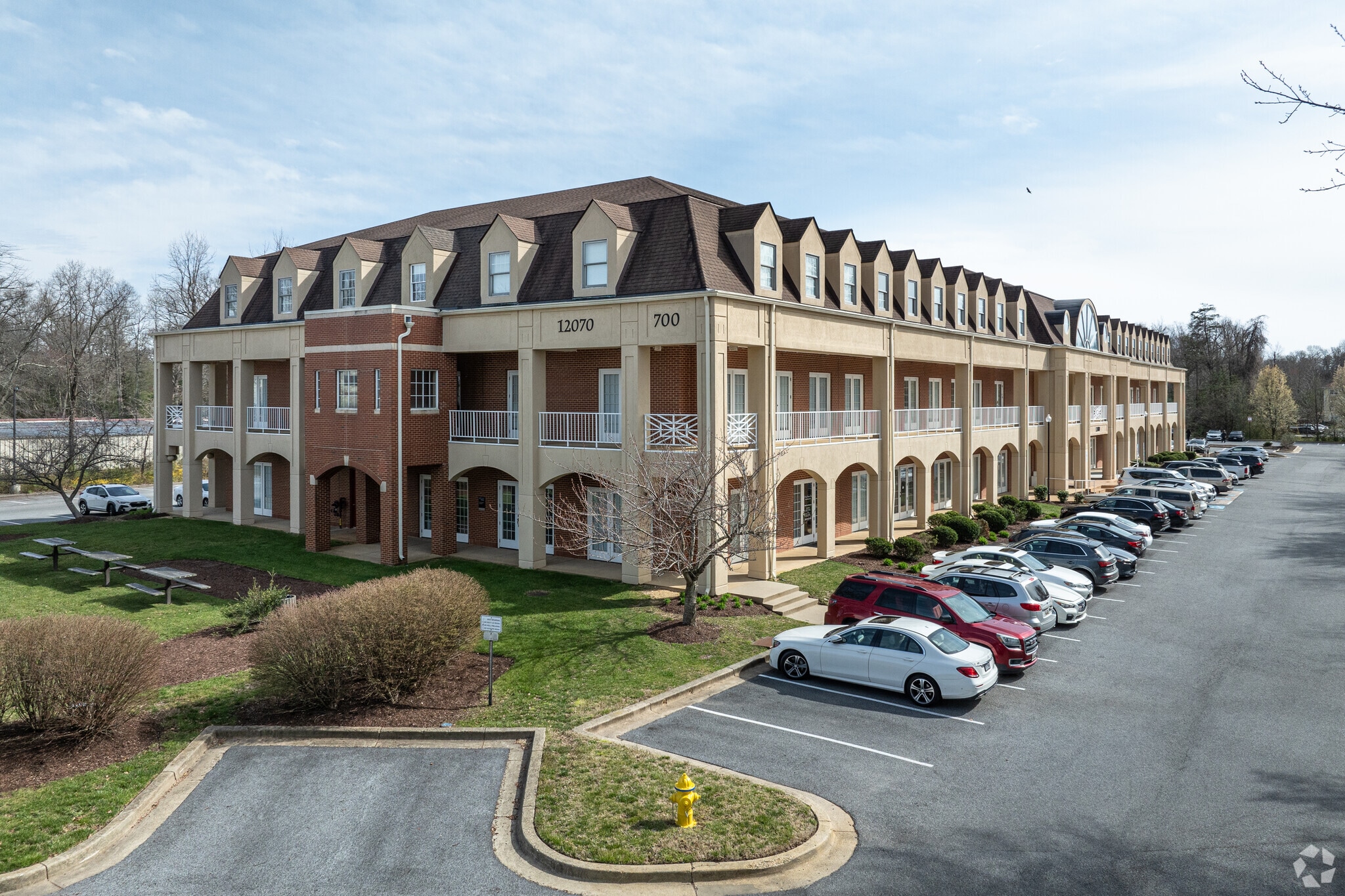 12070 Old Line Ctr, Waldorf, MD for lease Primary Photo- Image 1 of 28