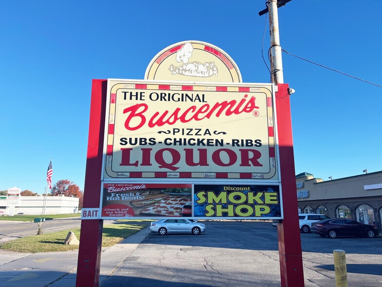 37462 Harper Ave, Clinton Township, MI for lease - Building Photo - Image 2 of 2