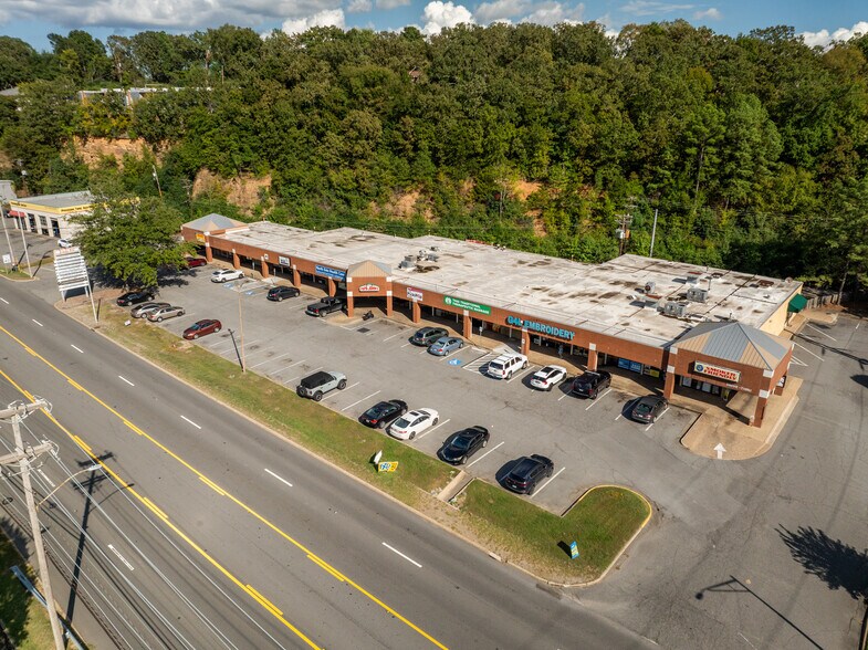 4602-4622 John F Kennedy Blvd, North Little Rock, AR à louer - Photo du bâtiment - Image 1 de 4