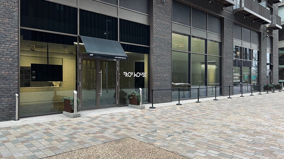 10-12 New Union Sq, Londres à louer - Photo du bâtiment - Image 2 de 5