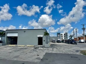 1080-1090 E 17th St, Miami, FL à louer Photo intérieure- Image 2 de 9