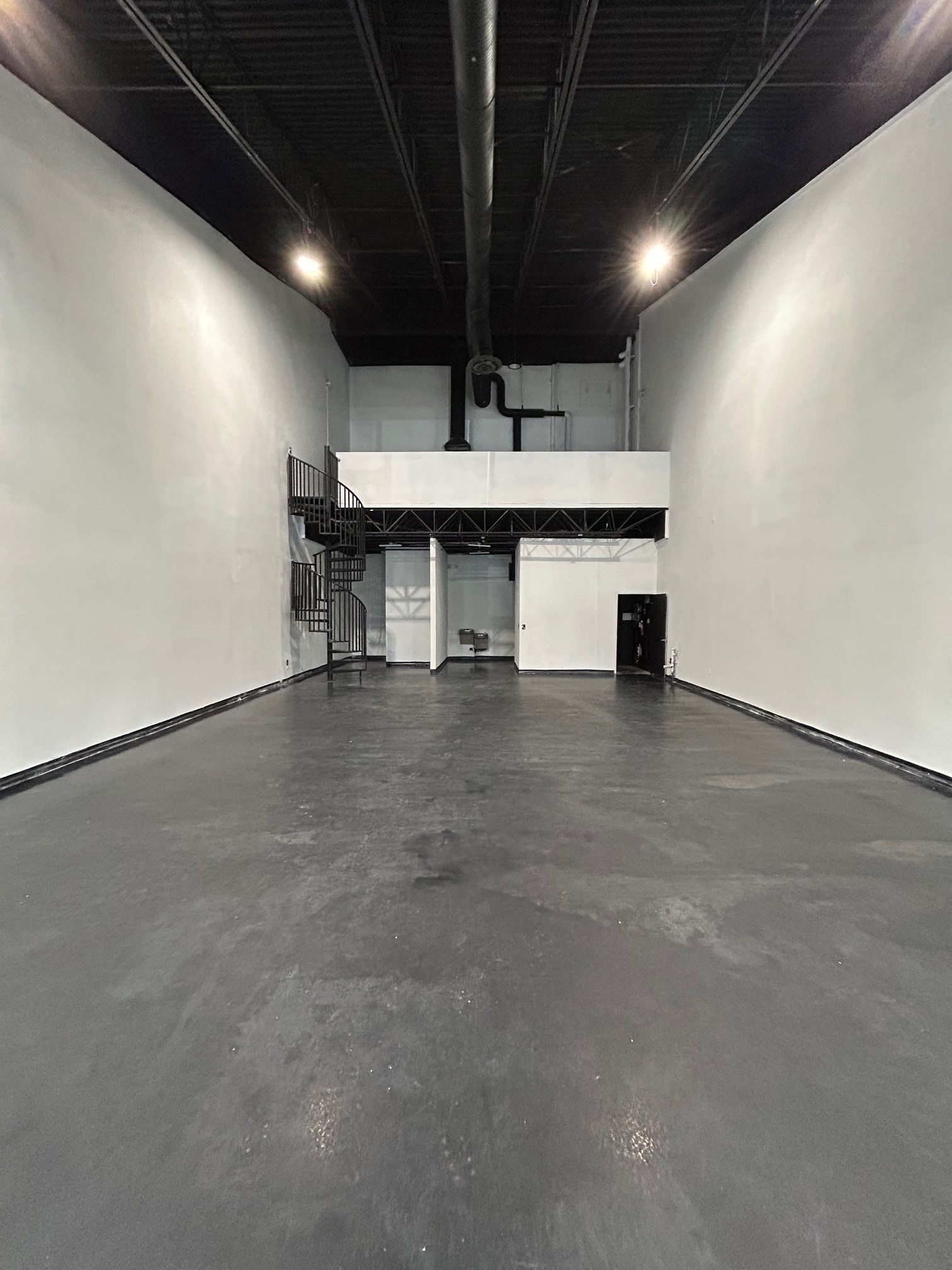 2600 NW 87th Ave, Doral, FL for lease Building Photo- Image 1 of 3