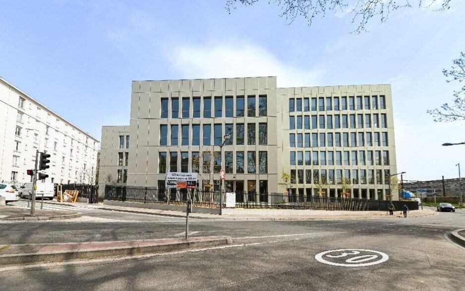 2 Rue Pierre Baizet, Lyon for lease - Building Photo - Image 2 of 20