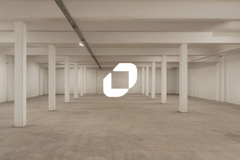 Flex in Montrouge for lease - Interior Photo - Image 2 of 2