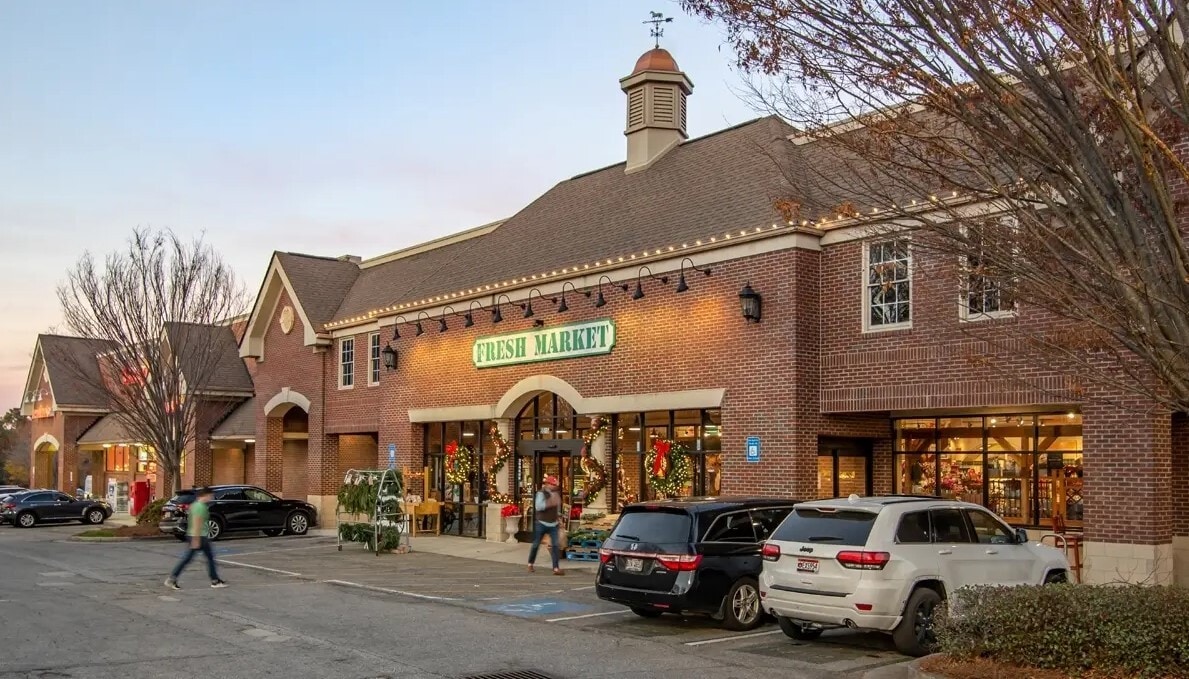 5511 Chamblee Dunwoody Rd, Dunwoody, GA for lease Building Photo- Image 1 of 7