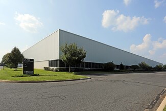 Plus de détails pour 130 Mount Holly Byp, Lumberton, NJ - Industriel à louer