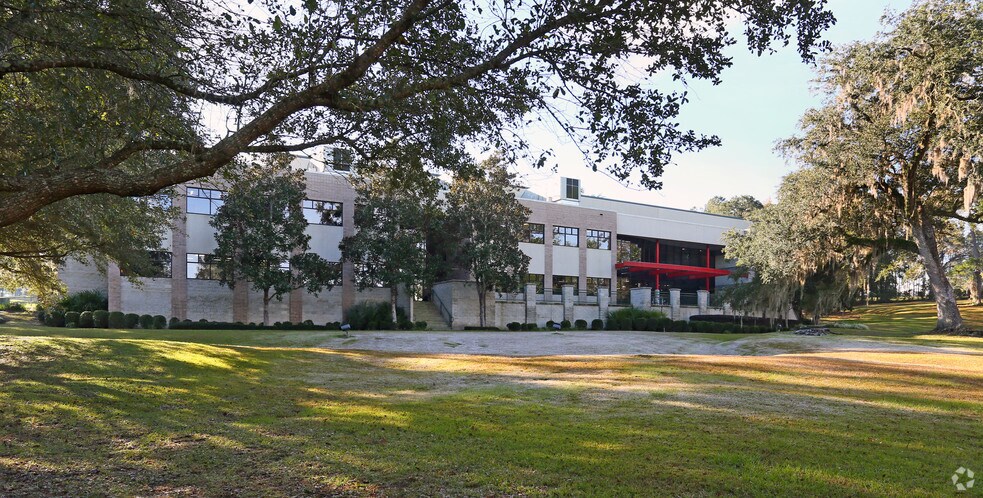 1700 Summit Lake Dr, Tallahassee, FL à louer - Photo principale - Image 1 de 24