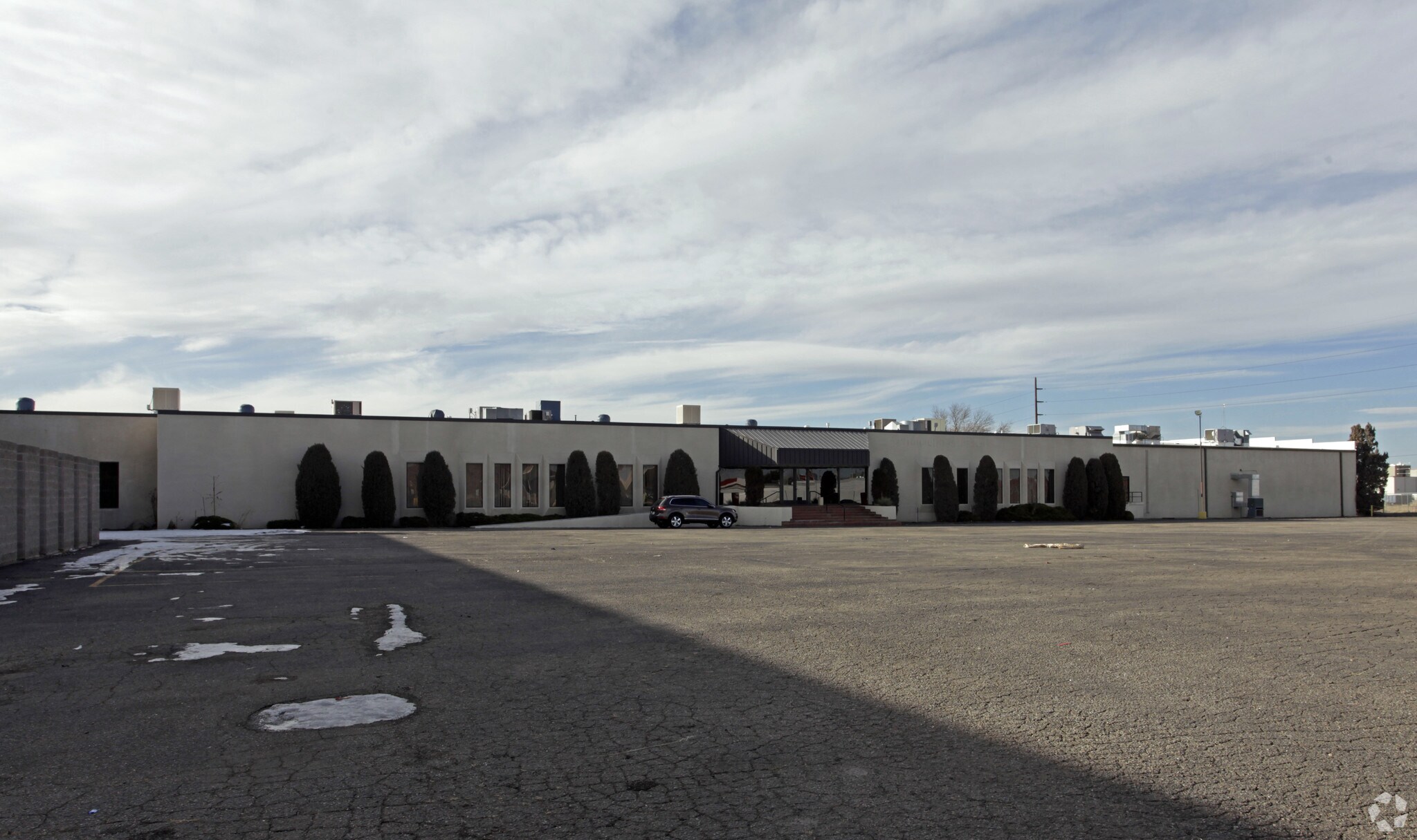 5200 E Smith Rd, Denver, CO à louer Photo du bâtiment- Image 1 de 26