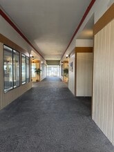 698 Ocean Shores Blvd NW, Ocean Shores, WA for lease Interior Photo- Image 2 of 4