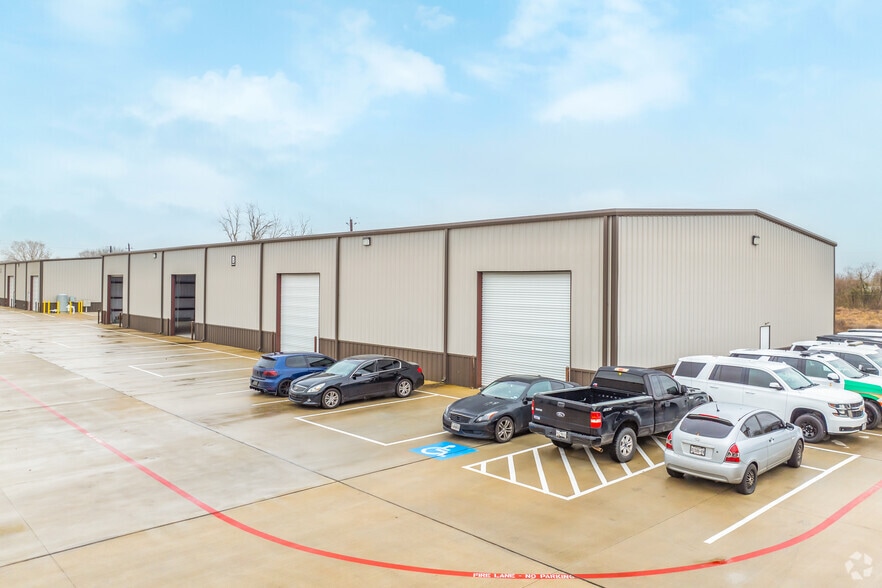 18500 Pearland Sites Rd, Pearland, TX for lease - Building Photo - Image 3 of 21