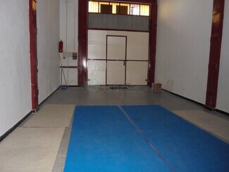 Plus de détails pour Commerce de détail à louer