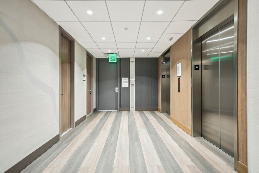 2701 W Alameda Ave, Burbank, CA for lease - Interior Photo - Image 2 of 5