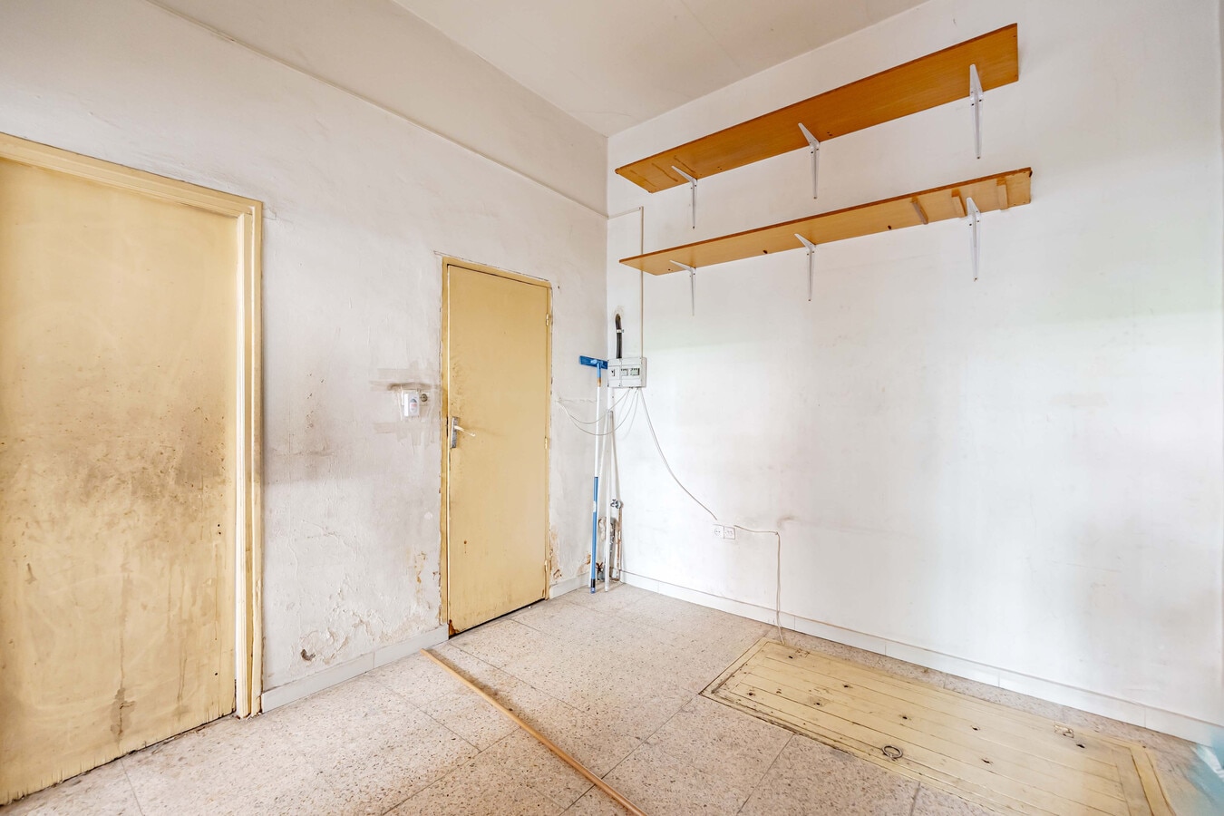 Madrid, MAD 28019 - Unit C - - Interior Photo - Image 1 of 6