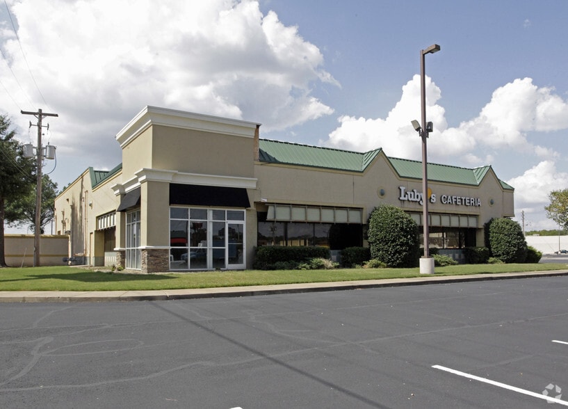 5240 Summer Ave, Memphis, TN for lease - Primary Photo - Image 1 of 5