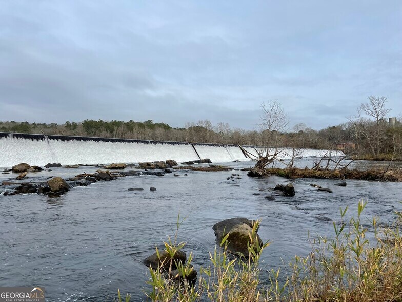 5543 Juliette Rd, Juliette, GA à vendre - Photo du bâtiment - Image 3 de 15