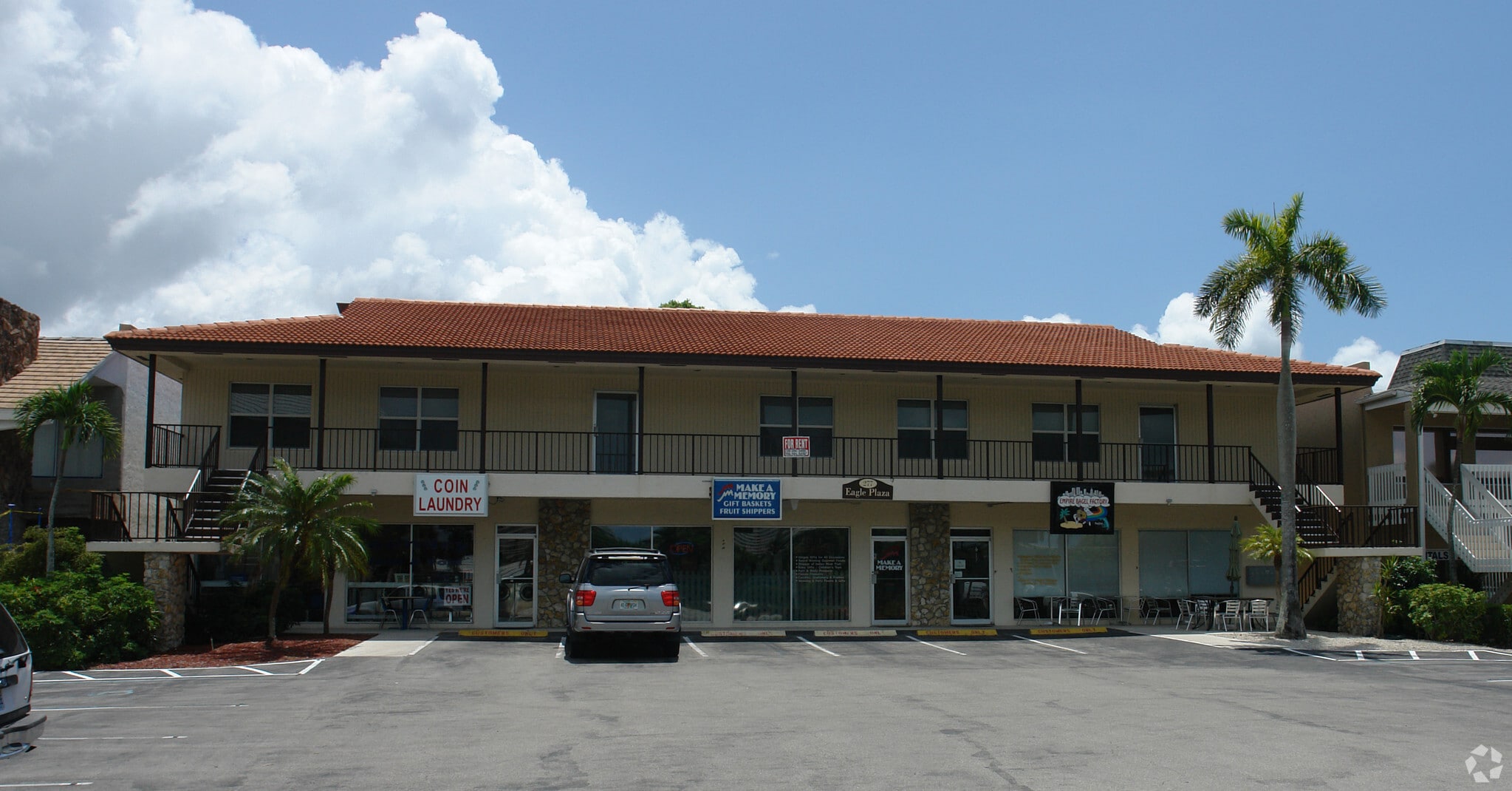 277 N Collier Blvd, Marco Island, FL for lease Primary Photo- Image 1 of 4