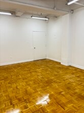 325 W 38th St, New York, NY à louer Photo intérieure- Image 2 de 6