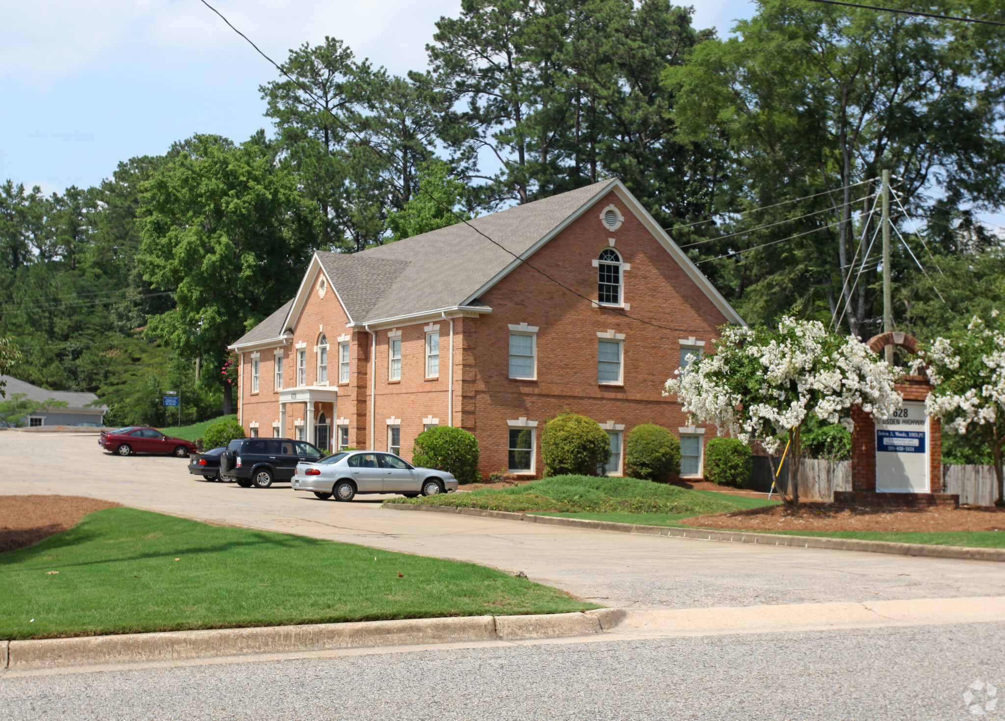 628 Gadsden Hwy, Birmingham, AL for lease Primary Photo- Image 1 of 7