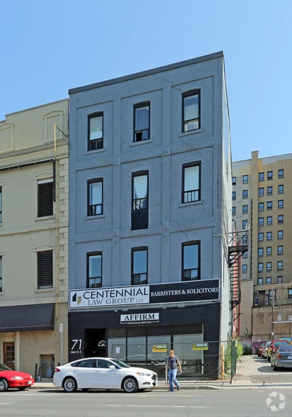 71 Main St E, Hamilton, ON for sale - Primary Photo - Image 1 of 1