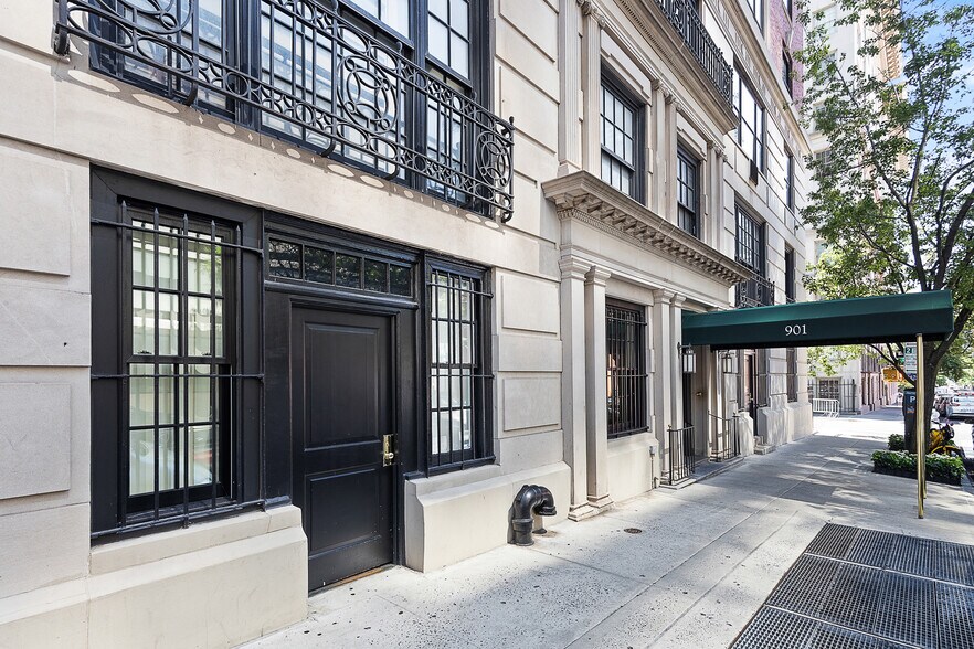 901-903 Lexington Ave, New York, NY à vendre - Photo du bâtiment - Image 1 de 20