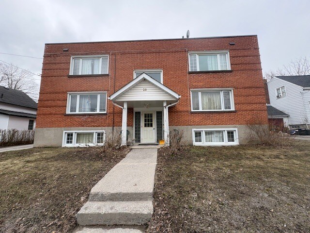 28 McColl St, Trenton, ON à vendre - Photo du bâtiment - Image 2 de 14