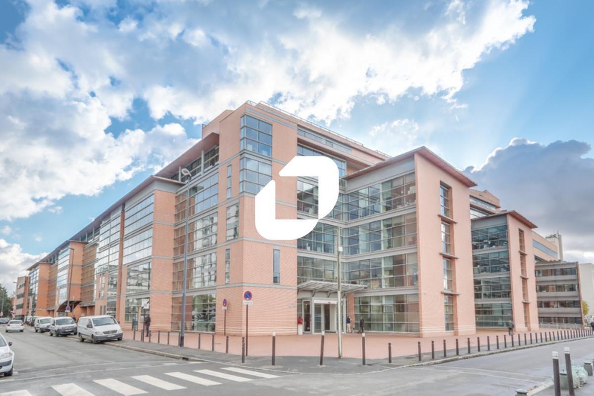 Office in Ivry-sur-Seine for lease Building Photo- Image 1 of 38