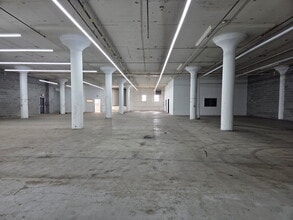 90 Dayton Ave, Passaic, NJ for lease Interior Photo- Image 2 of 7