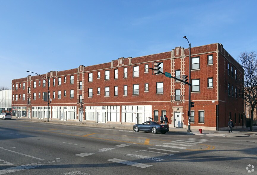 5000-5014 W Madison St, Chicago, IL à louer - Photo du bâtiment - Image 2 de 42