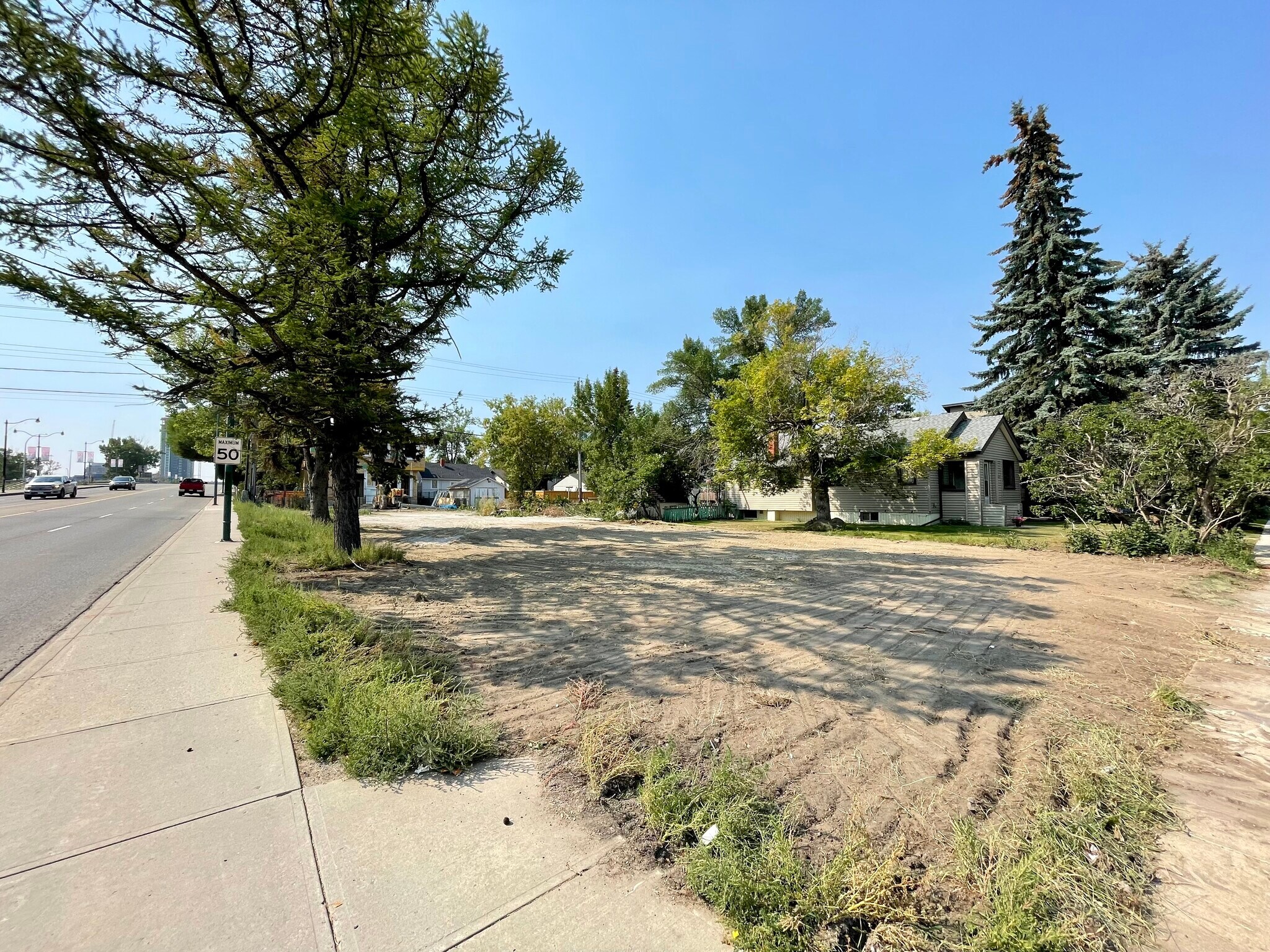 1601 Bowness Rd NW, Calgary, AB à vendre Aérien- Image 1 de 1