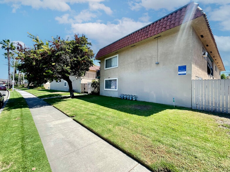 1512 S 9th St, Anaheim, CA for sale - Building Photo - Image 2 of 12