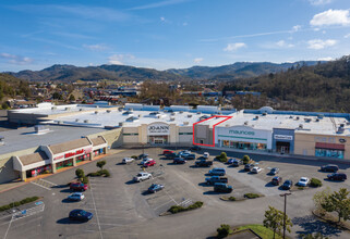 1444 NW Garden Valley Blvd, Roseburg, OR for lease Building Photo- Image 2 of 3