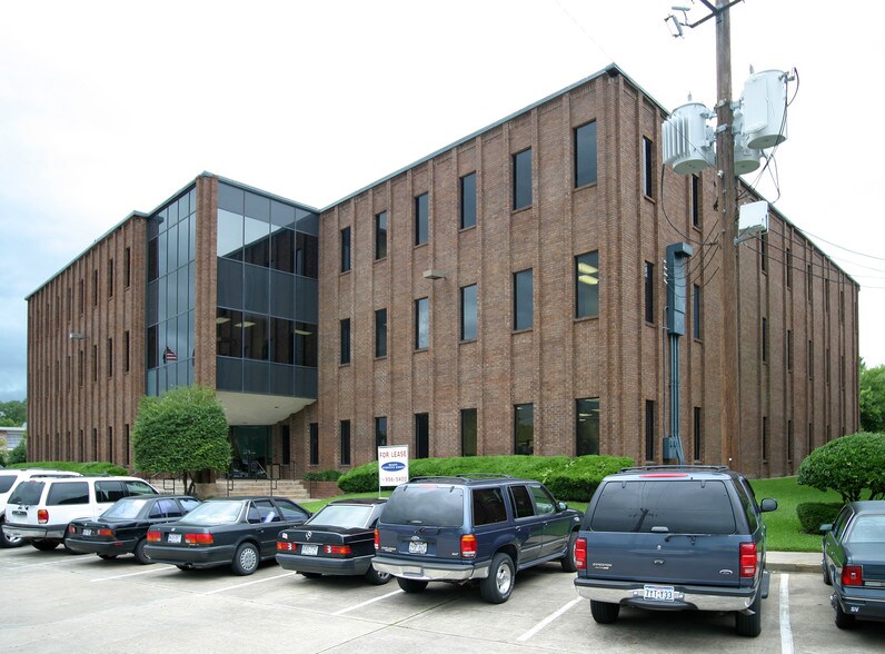 9610 Long Point Rd, Houston, TX à louer - Photo du bâtiment - Image 2 de 10