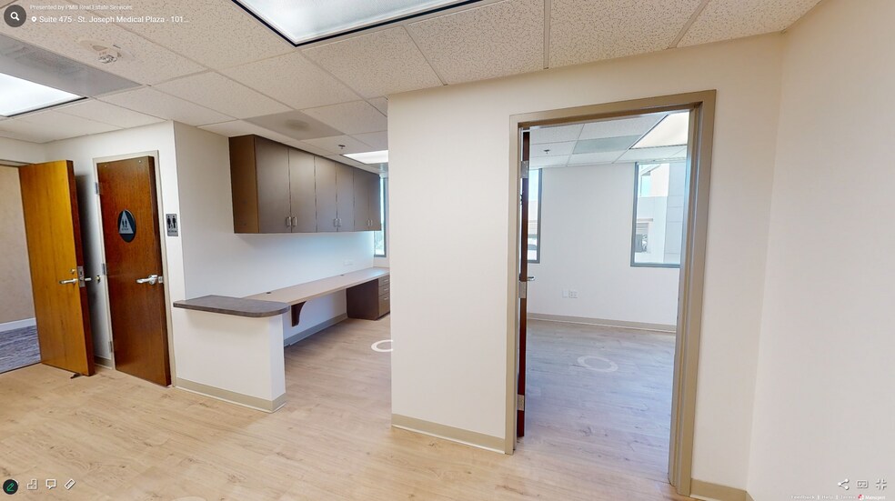 1010 W La Veta Ave, Orange, CA à louer - Photo du bâtiment - Image 2 de 3