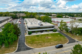 43000 W 9 Mile Rd, Novi, MI - Aérien Vue de la carte