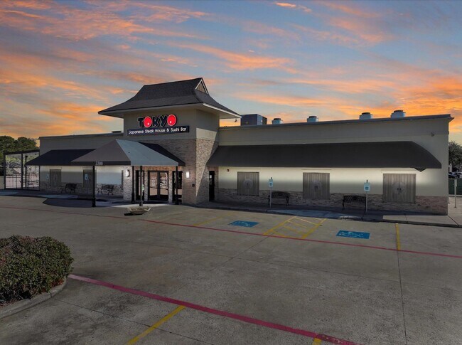More details for 3300 Central Mall Dr, Port Arthur, TX - Retail for Sale