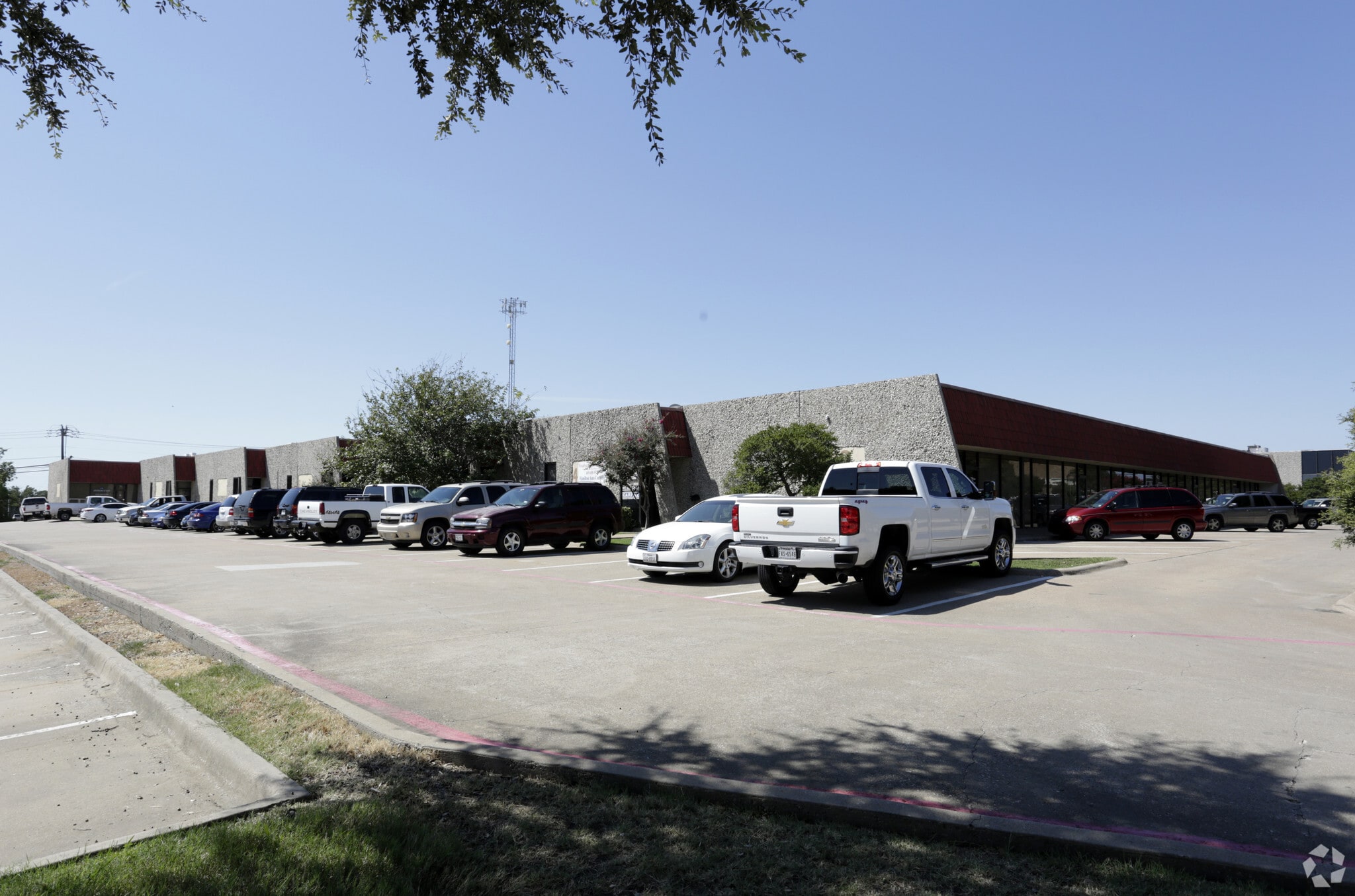 1408-1410 Summit Ave, Plano, TX for lease Primary Photo- Image 1 of 7