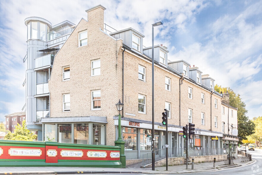 1-9 London Rd, Brentford à vendre - Photo principale - Image 1 de 4