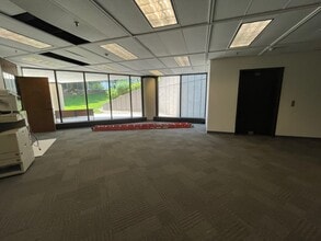 4749 Lincoln Mall Dr, Matteson, IL for lease Interior Photo- Image 1 of 3