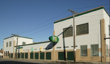 2051 N Austin Ave, Chicago, IL à louer - Photo du bâtiment - Image 3 de 10