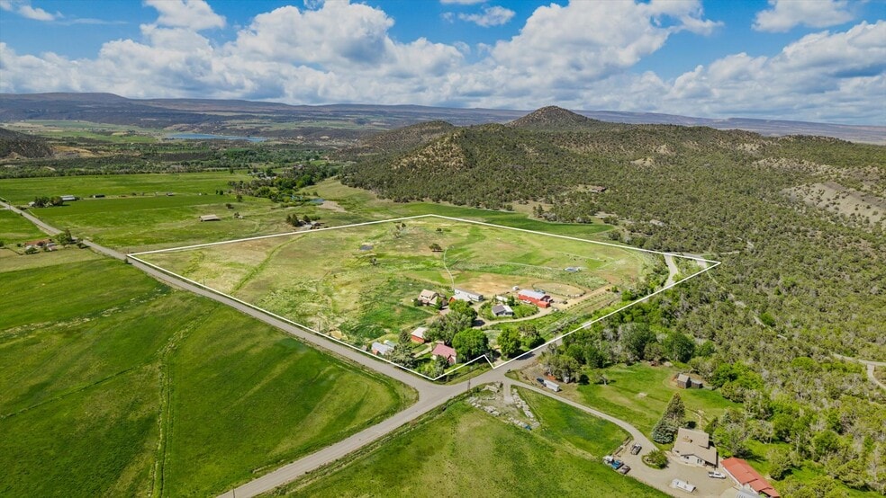 41990 Cottonwood Creek Rd, Crawford, CO à vendre - Photo du bâtiment - Image 3 de 75