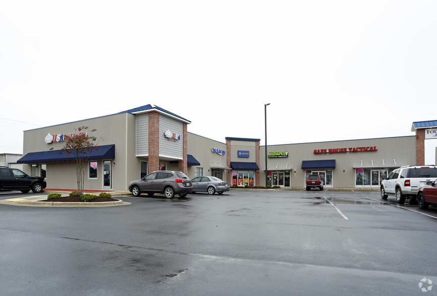 1961 NC Highway 172, Sneads Ferry, NC for lease - Building Photo - Image 2 of 3