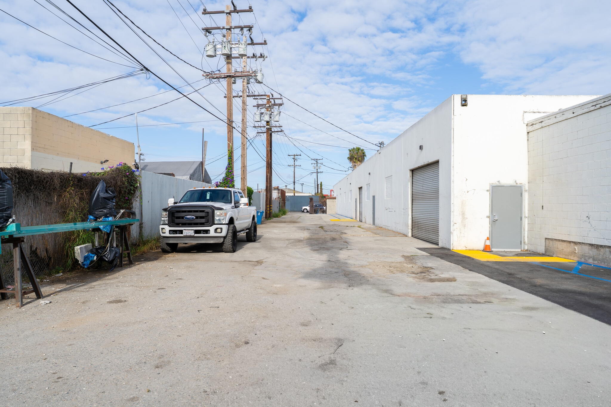 831-869 E Sandhill Ave, Carson, CA for lease Interior Photo- Image 1 of 17