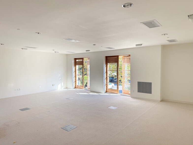 1505 E Valley Rd, Montecito, CA for lease - Interior Photo - Image 2 of 17